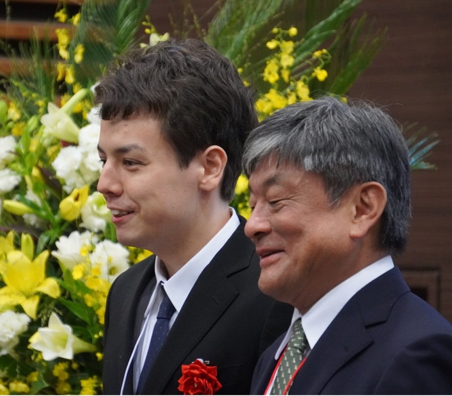 ドルさんが日本植物学会の若手奨励賞を受賞しました！