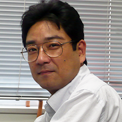 加藤晃教授の顔写真