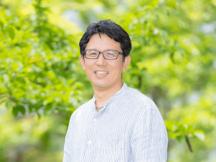 郷准教授の写真