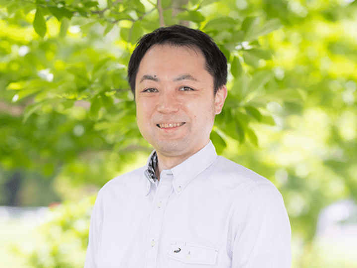 塚﨑 智也教授の写真