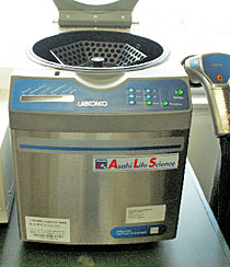 凍結乾燥装置（LABCONCO）